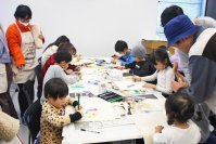 【京都橘大学】こどもを中心に様々な世代が交流できる地域のコミュニティ拠点をめざして 『たちばなこども食堂パーティー』を開催！～発達教育学部の学生によるクリスマス企画も同時開催～