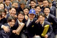 ◆金丸夢斗投手の壮行会を開催◆プロ野球での更なる活躍に向けて関西大学生がエールを送る