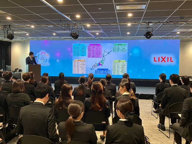 LIXILショールームの運営管理を行うLIXIL Advanced Showroom、第二新卒の採用・育成に入社セレモニーを開催