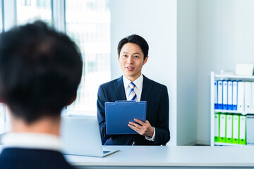 マイプロパティが2024年12月からオフショア生命保険と日本の生命保険と違いをテーマとしたWEBセミナー開催します。オフショアは資産運用、日本は死亡保障を重視しています
