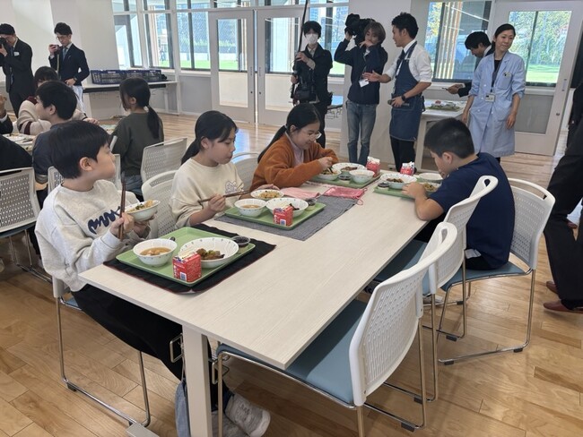 赤坂学園オーガニックデイ～オーガニックビレッジ連携給食～ を開催しました
