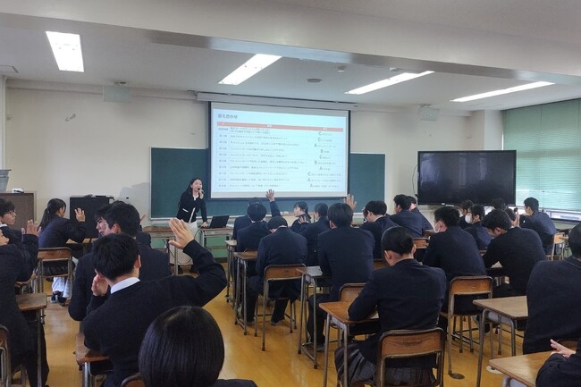 (イベントレポート)楽天カード、山口県長門市の長門高等学校で金融教育として出張授業を実施