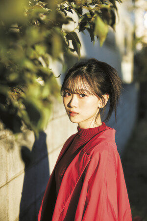 2024年の主役が異例のスピードでカムバック！ 「B.L.T.2月号」の表紙巻頭に櫻坂46・山下瞳月が登場！　その瞳と言葉で明かされる胸中。