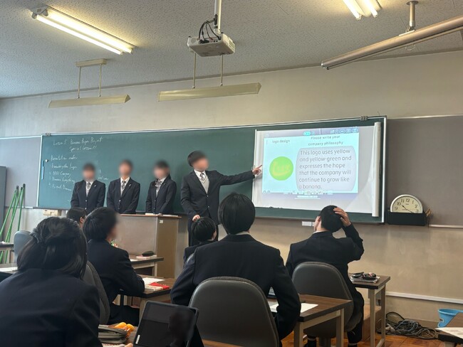 京都府立京都すばる高等学校にてバナナペーパーの商品化プレゼン授業に参加