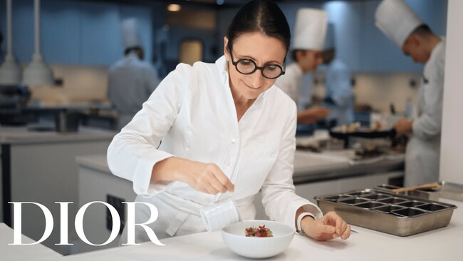 【DIOR】アンヌ=ソフィ―・ピックのインタビューを公開