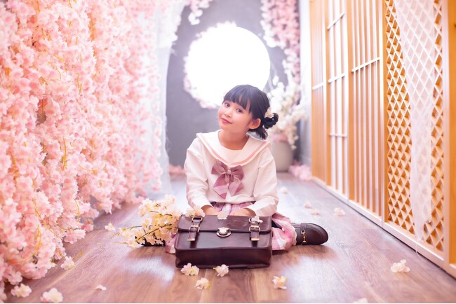 【スタジオリニューアル】お祝い感満載！桜溢れる春らしい空間で入学・卒園記念フォトを／写真工房ぱれっと帯広店
