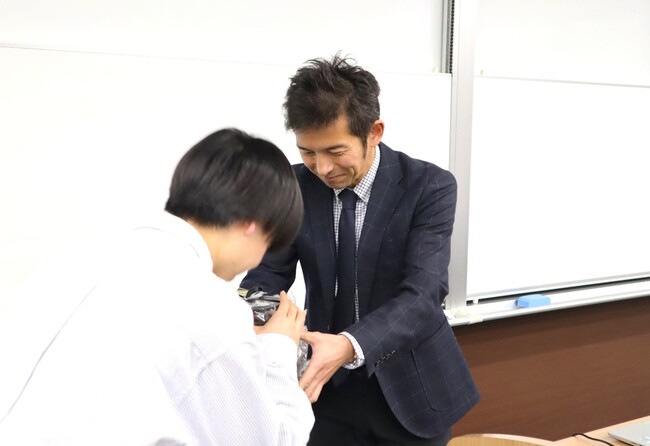 セールスプロモーションDXカンパニーのPXC、飲料を題材にした東京理科大学マーケティングリサーチPJにて優秀チームに「PXC賞」を授与