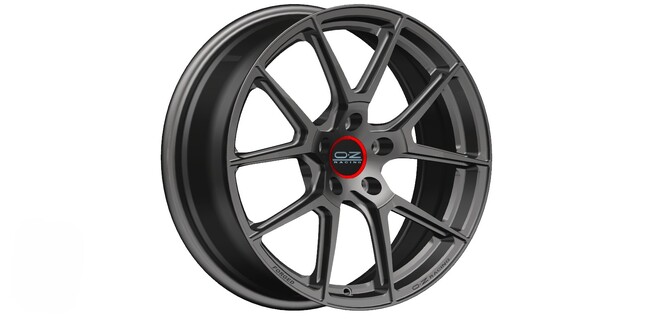 O.Z RACINGがアルピーヌA110専用に設計・開発した軽合金鍛造ホイールを発売