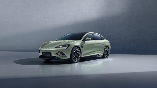BYD、東京オートサロン2025で「BYD SEAL」の特別限定車「BYD SEAL Edition Pale Green」を発表