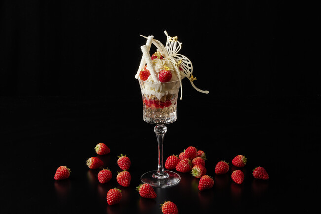 【ザ・リッツ・カールトン東京】イチゴの多彩な魅力を楽しむ「ストロベリー コレクション」を期間限定で販売開始