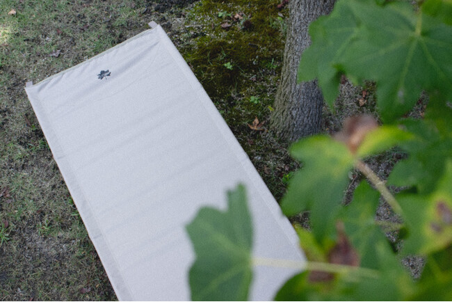 収納クラス最小・軽量！組立簡単ベッド「Tradcanvas イージーアッセムプットベッド」新発売！