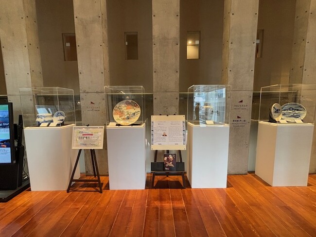 箱根ホテル 富士山をテーマに陶器を展示中!