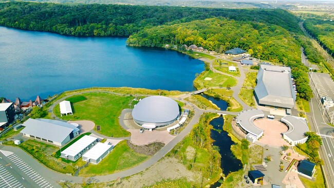 【ウポポイ】北海道白老町｜国営公園等で初！ウポポイに「ふるさと納税自動販売機」設置