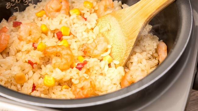 「SNSで話題の炊飯器調理」×「簡単プロの仕上がり」はモランボンにお任せ『エビピラフの素』新発売