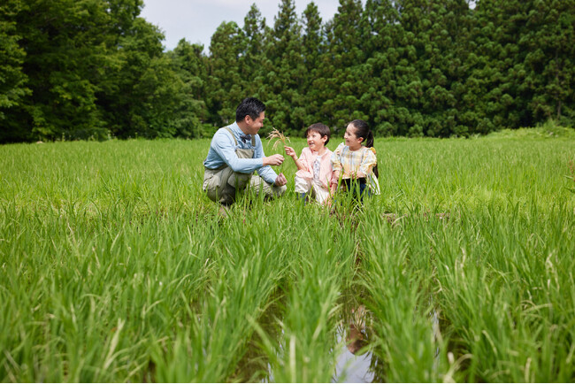 【リゾナーレ那須】田植えから稲刈り、羽釜で炊いて食べるまでのお米の一生を体験する「お米の学校」を今年も実施｜2025年5月3日～10月26日