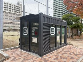 大阪市に導入されたバリアフリー喫煙コンテナ(R) 大阪市に導入されたバリアフリー喫煙コンテナ(R)