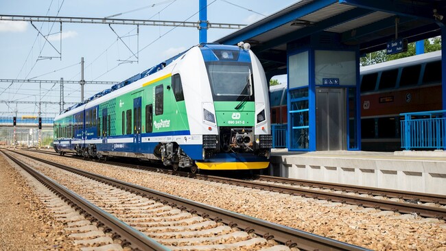 ABBとシュコダグループが、新型バッテリ電車でチェコ鉄道を強化
