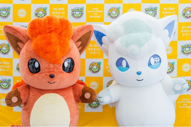北海道の推しポケモン アローラロコンとロコンが釧路空港に登場♪