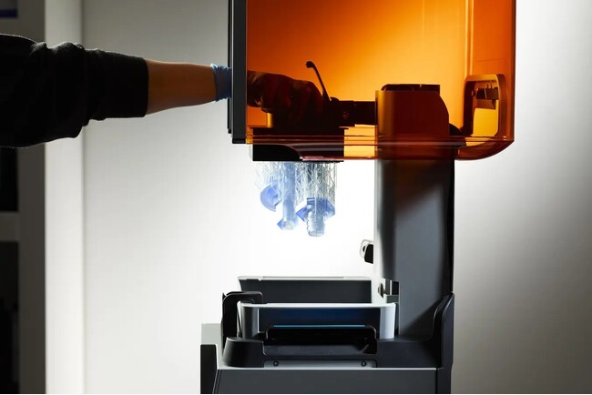 驚異の印刷成功率 99% ! Formlabs Form 4 の完成度の高さ