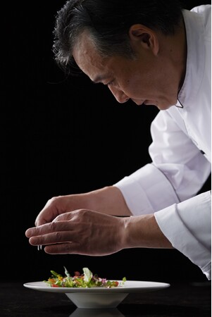 【ロイヤルパークホテル】”現代の名工”受賞記念！松山総料理長による「アンスピラシオン2025」を3日間限定開催。