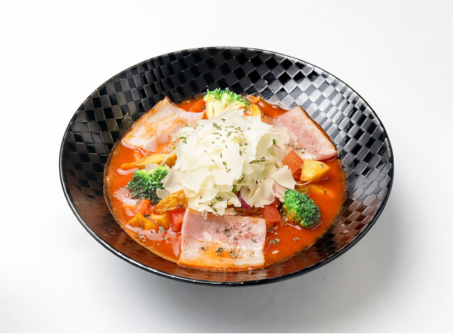 【新潟】らーめん風伯が、濃厚トマトにチーズがとろける「雪とけトーズのトマチリ麺」を新発売!