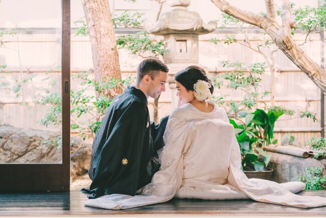 【京都で写真撮影するなら夢館】婚礼京町家撮影をご利用のお客様へ期間限定打掛1枚無料お着替えキャンペーンを開始