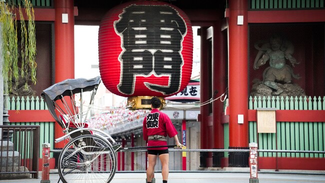 浅草観音裏の飲食店街で人力車を活用した街歩きイベント開催!