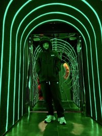 DJクラブ業界初となる、大型フェスや¥ellow Bucksなどの人気アーティストを担当する、国内外屈指の音響エンジニア、「酒井 道生」氏と【JAPAN NO.1 HIP HOP CLUB EPICA】が年間専属契約をする事が決定致しました!