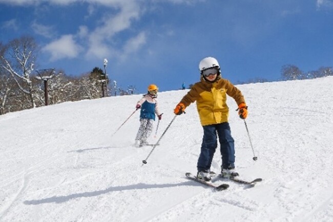 お子様のスキーデビューに！「こども食堂 スキー貸切バスツアー」in HAKUBAVALLEY 鹿島槍スキー場ファミリーパーク開催のお知らせ