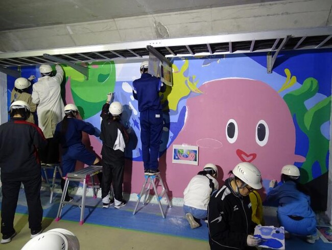 【埼玉県】荒川水循環センターに高校生が制作した壁画が完成しました!