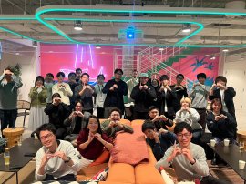 100人カイギ全体写真 撮影場所:WeWork大名 100人カイギ全体写真 撮影場所:WeWork大名