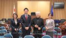 左から守口市議会議長 西田様、市長 瀬野様、朝倉名誉教授、MC新開様 左から守口市議会議長 西田様、市長 瀬野様、朝倉名誉教授、MC新開様