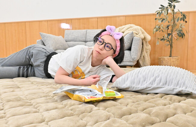 【タンスのゲン】床一面を 『もはや、布団。』 に!?抜群の居心地で人をダメにする超極厚ラグが新登場