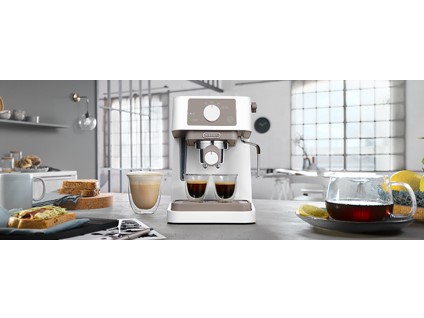 『デロンギ スティローザエスプレッソ・カプチーノメーカー(EC235J-W)』2025年3月4日（火）より発売