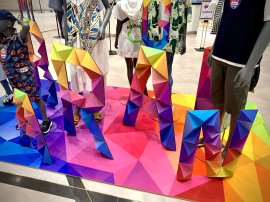 製品例:「アルファベットサイン」 製品例:「アルファベットサイン」