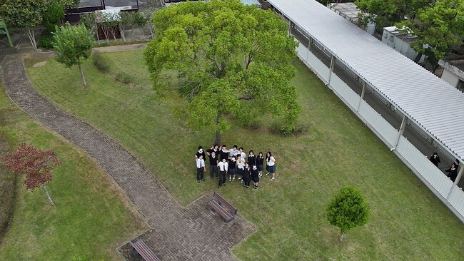 高校生がドローンショーに挑戦！中京テレビ「そらメディア」が津商業高校で特別授業を開講