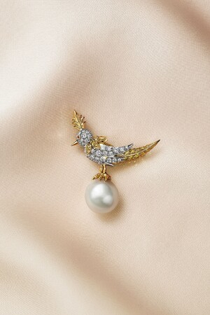 【Tiffany & Co.】時を超えて、ジャン・シュランバージェの代表作に オマージュを捧げる「バード オン ア パール」ハイジュエリー カプセル コレクション2025を発表