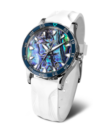 神秘とエレガンスを纏う ― VOSTOK EUROPE「UNDINE」ユニセックスコレクション