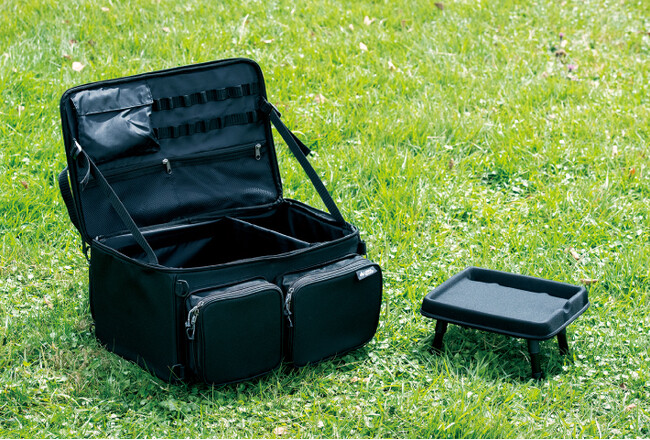 テーブルとコンテナに早替わりする3WAYリュック！31Lの大容量＆収納力抜群な「LOGOS キャンプツールリュック（テーブル付き）」新発売！