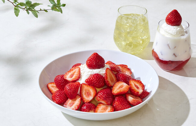 ブランチカフェ FLIPPER’Sよりいちごの王様『あまおう』の苺づくしパンケーキ「奇跡のパンケーキ あまおうがいっぱい」3月４日(火)より期間限定販売