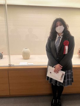 優秀賞に選ばれた誠恵高校芸術コース山川スエミさん 優秀賞に選ばれた誠恵高校芸術コース山川スエミさん