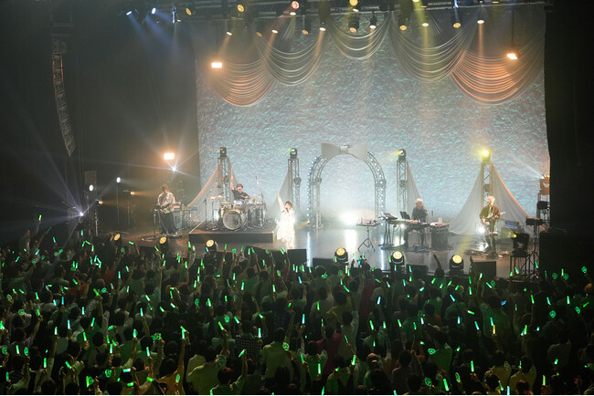 内田彩、全78曲を披露したコンプリートツアーZepp DiverCity公演レポート！