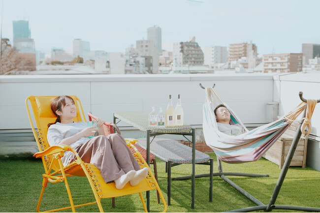 酒屋が提案する”あえて飲まない”という選択。コンブチャ×蒸留酒の定期便『ととのおっと』が新登場！