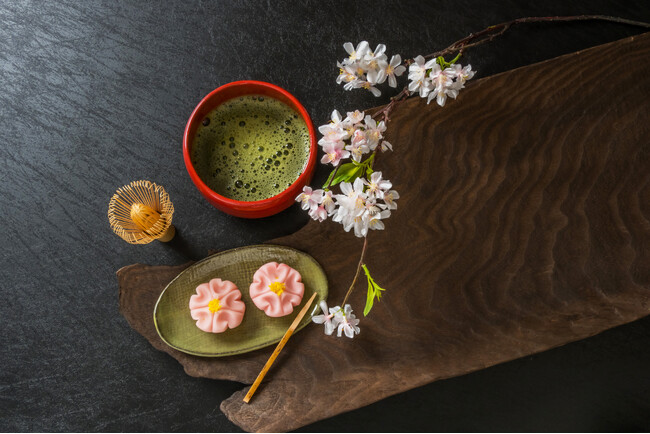日本ならではの雅な春を堪能する一日限定「お茶席」と「アンティーク花嫁衣裳の展示とお琴演奏」を宿泊者限定で4月5日【グランドメルキュール別府湾リゾート＆スパ】が開催