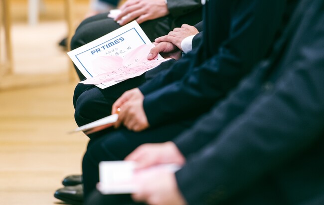 初任給を直近4年間で4回目の引き上げ。26年新卒から総合職は月給32万円に