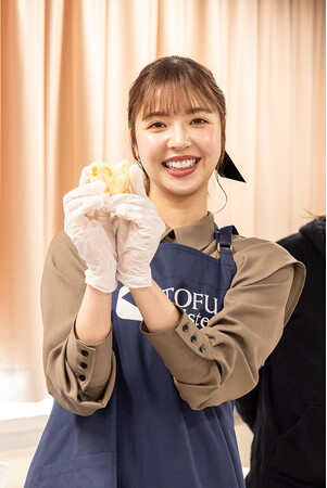 和田まあやさん(タレント・元乃木坂 46)が今年も『４月８日おからの日アンバサダー』に就任！