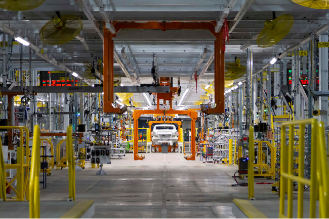 General Motors と NVIDIA、次世代の車両体験と製造のための AI で協業