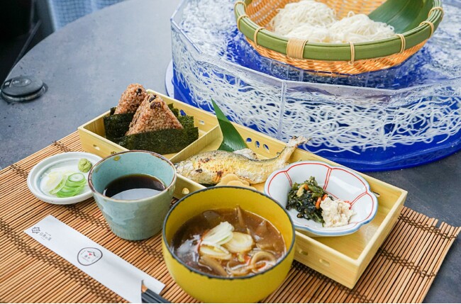 ユニークな食体験にこだわる日帰り温泉・おふろcafe 白寿の湯の「流しそうめん」シーズンがスタート
