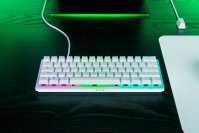 光学式スイッチ採用のラピッドトリガー搭載キーボード　Razer Huntsman V3 Pro Miniにホワイトカラーが新登場　2025年3月21日(金)より予約開始