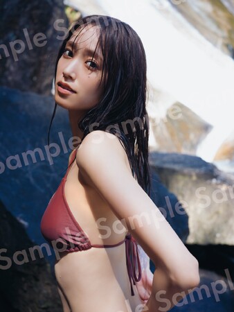 2025年3月25日(火)発売　日向坂46・佐々木久美1st写真集『めくる日々』封入特典ポストカード絵柄全6種を一挙公開！